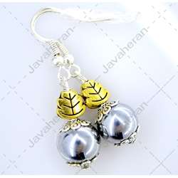 گوشواره زیبای سنگ معدنی