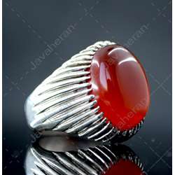 انگشتر فاخر عقیق سرخ خراسانی اصل معدنی با رکاب فاخر خیاری